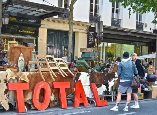 Pop up market in Paris, another typical Sunday Flea Market. There aren't as many flea markets in NYC as you would expect.'t as many flea markets in NYC as you would expect. 